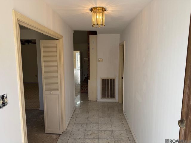 10525 Rondo Ave, Baton Rouge, LA 70815