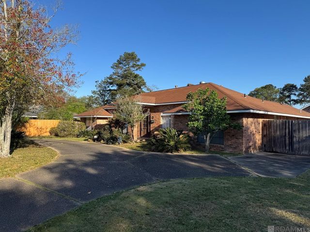 10525 Rondo Ave, Baton Rouge, LA 70815