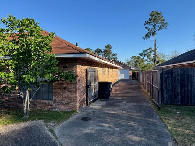 10525 Rondo Ave, Baton Rouge, LA 70815