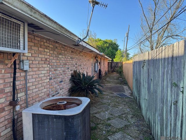 10525 Rondo Ave, Baton Rouge, LA 70815