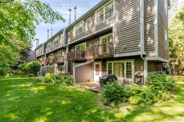 234 Lyn Anne Court, Ann Arbor, MI 48103