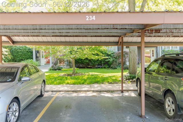 234 Lyn Anne Court, Ann Arbor, MI 48103