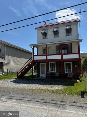596 OLD 209 RD, Tamaqua, PA 18252