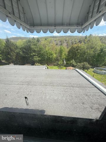 596 OLD 209 RD, Tamaqua, PA 18252