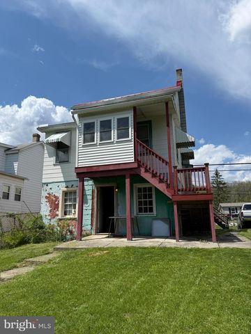596 OLD 209 RD, Tamaqua, PA 18252