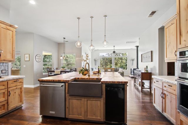 5025 Lafaille Ln, Greenwood, CA 95635