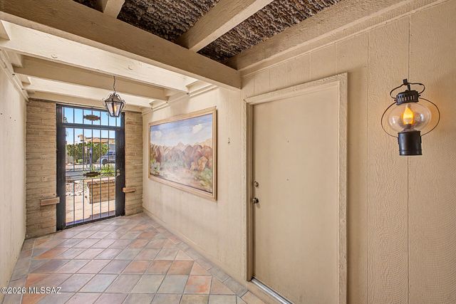 6462 N Val Dosta Drive, Tucson, AZ 85718