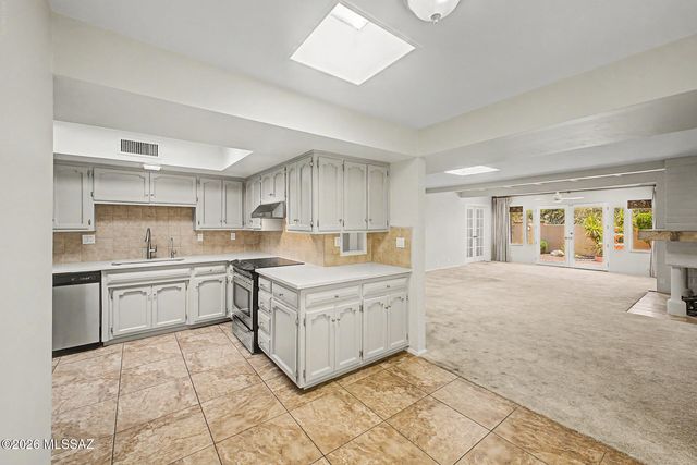6462 N Val Dosta Drive, Tucson, AZ 85718