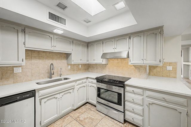 6462 N Val Dosta Drive, Tucson, AZ 85718