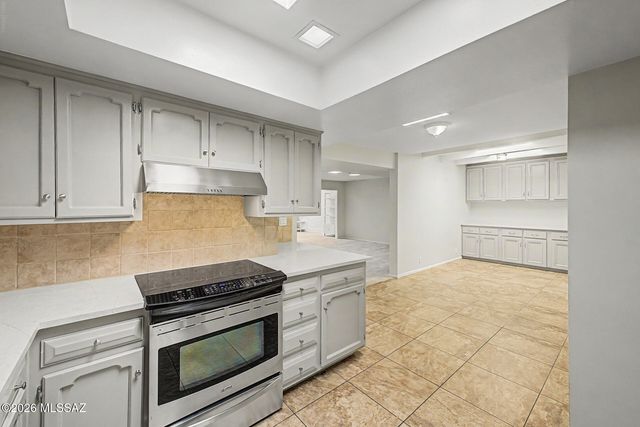 6462 N Val Dosta Drive, Tucson, AZ 85718