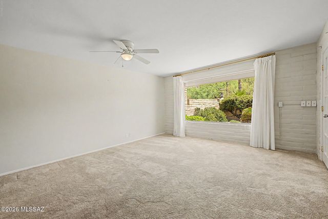 6462 N Val Dosta Drive, Tucson, AZ 85718