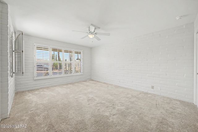 6462 N Val Dosta Drive, Tucson, AZ 85718