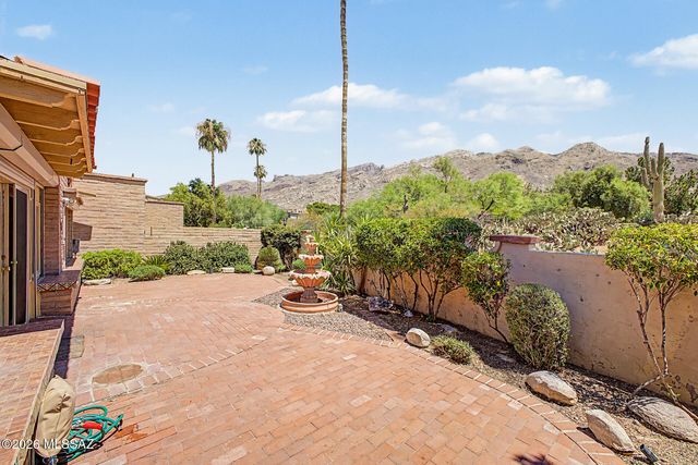 6462 N Val Dosta Drive, Tucson, AZ 85718
