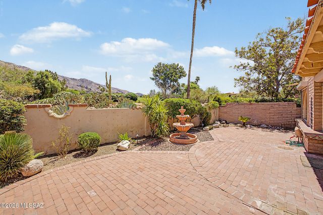 6462 N Val Dosta Drive, Tucson, AZ 85718