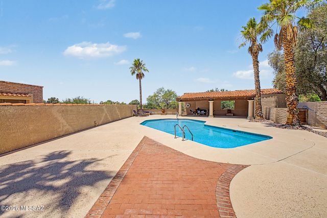6462 N Val Dosta Drive, Tucson, AZ 85718