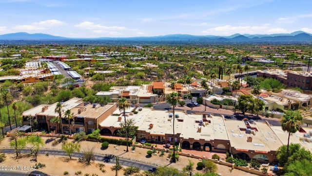 6462 N Val Dosta Drive, Tucson, AZ 85718