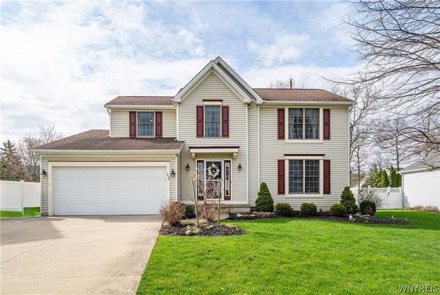 3494 Parkwood Common, Hamburg, NY 14075