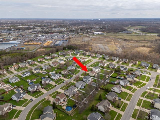 3494 Parkwood Common, Hamburg, NY 14075