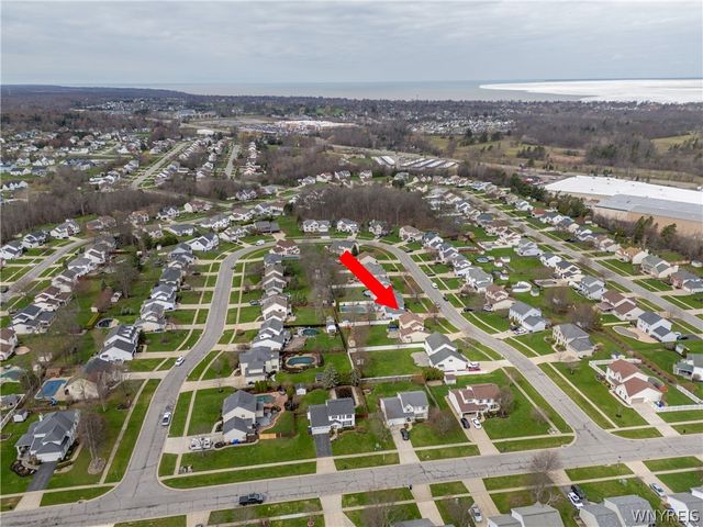 3494 Parkwood Common, Hamburg, NY 14075