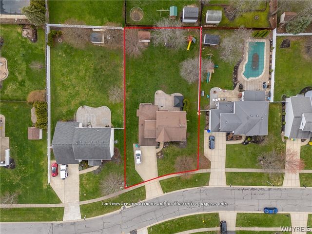 3494 Parkwood Common, Hamburg, NY 14075