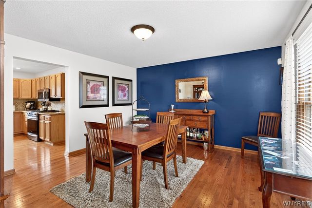 3494 Parkwood Common, Hamburg, NY 14075
