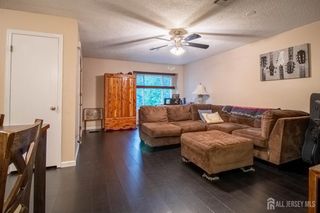16 Nicholas Court, Spotswood, NJ 08884