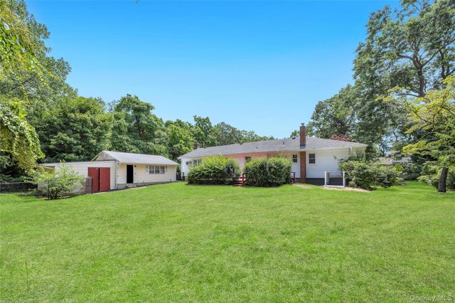 499 Silver, West Babylon, NY 11704