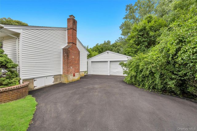 499 Silver, West Babylon, NY 11704