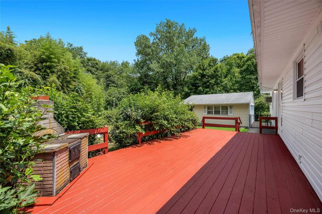 499 Silver, West Babylon, NY 11704