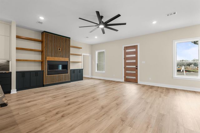16 Avondale Road, Cabot, AR 72023