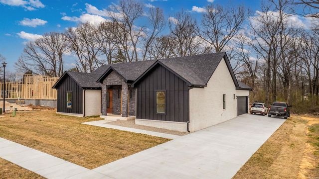 16 Avondale Road, Cabot, AR 72023