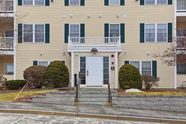 10 Vista Ridge Dr Unit 2, Londonderry, NH 03053