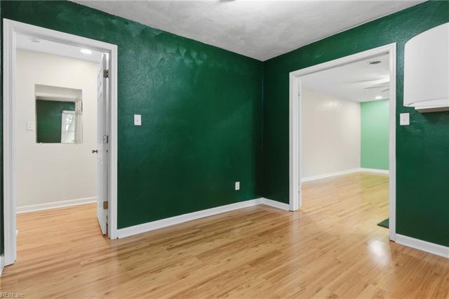 3605 Forrester LN, Virginia Beach, VA 23452