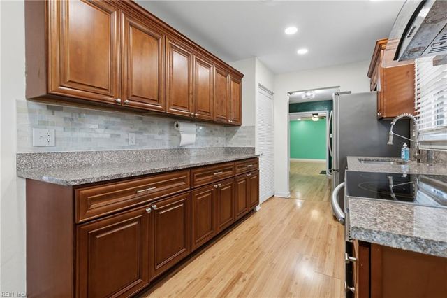 3605 Forrester LN, Virginia Beach, VA 23452