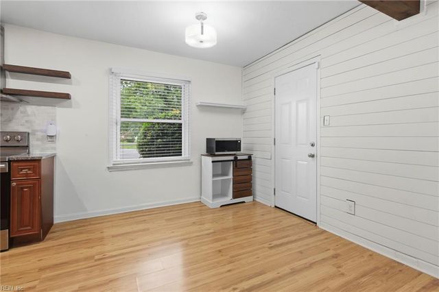 3605 Forrester LN, Virginia Beach, VA 23452