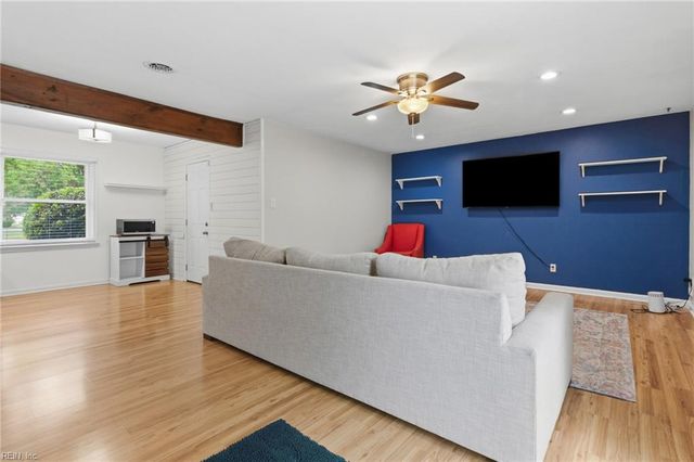 3605 Forrester LN, Virginia Beach, VA 23452