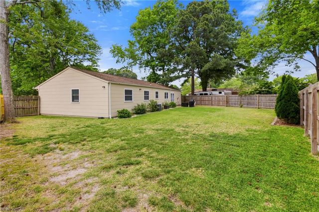 3605 Forrester LN, Virginia Beach, VA 23452
