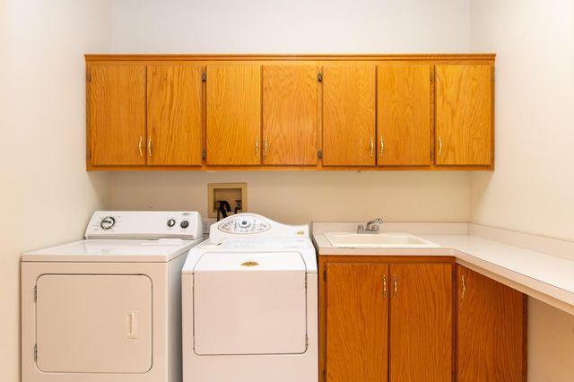 12610 42nd Place N, Plymouth, MN 55442