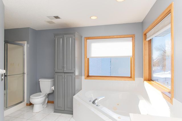 12610 42nd Place N, Plymouth, MN 55442