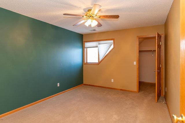 12610 42nd Place N, Plymouth, MN 55442