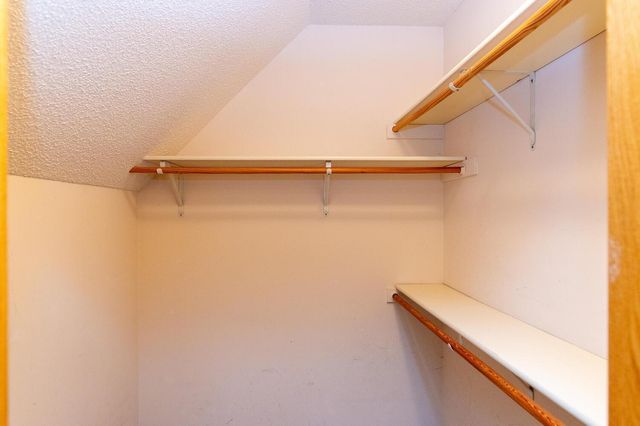 12610 42nd Place N, Plymouth, MN 55442