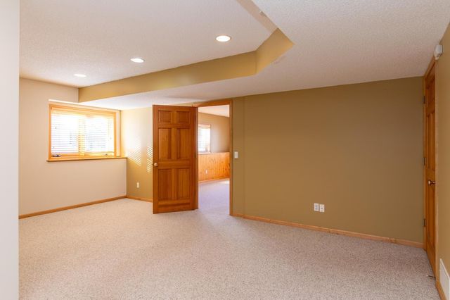 12610 42nd Place N, Plymouth, MN 55442