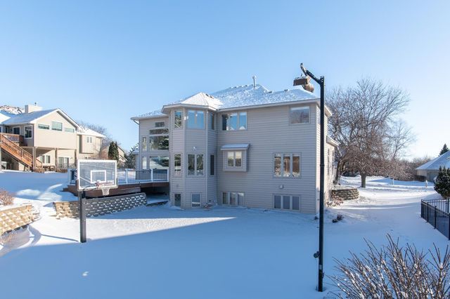 12610 42nd Place N, Plymouth, MN 55442