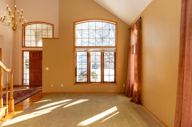 12610 42nd Place N, Plymouth, MN 55442