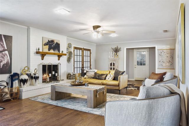 815 N Spikes Road, Corsicana, TX 75110