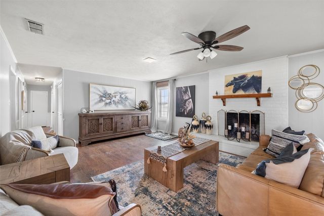 815 N Spikes Road, Corsicana, TX 75110