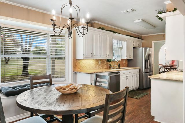 815 N Spikes Road, Corsicana, TX 75110