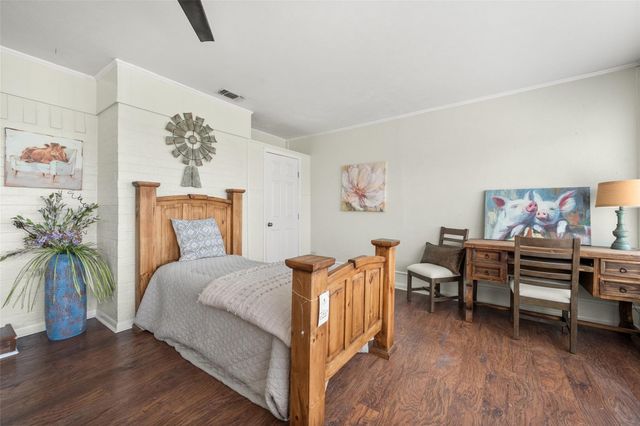 815 N Spikes Road, Corsicana, TX 75110