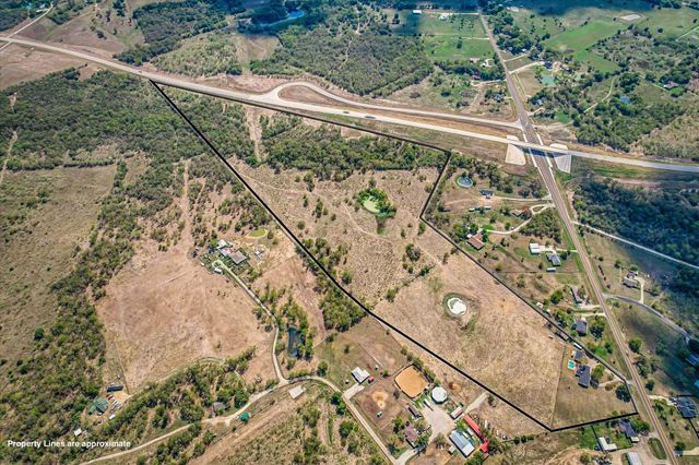 815 N Spikes Road, Corsicana, TX 75110