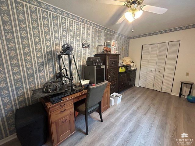 1617 Browning Avenue, Manhattan, KS 66502